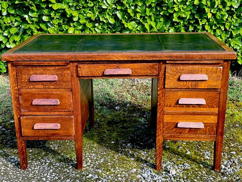 Large arts and craft - ,