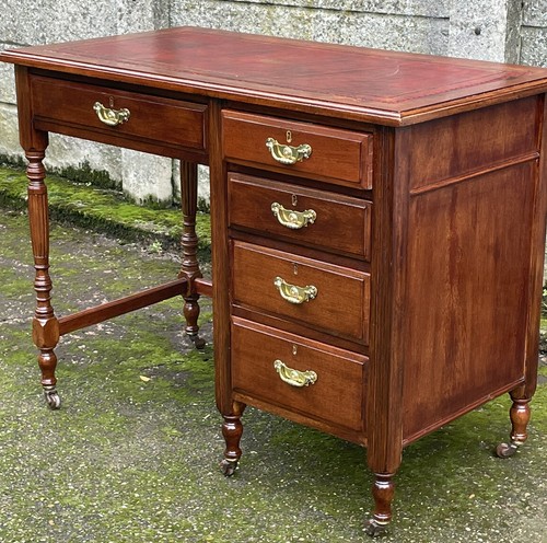 Superb small mahogany arts and - superb,