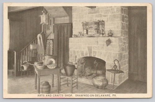Arts and crafts shop - and, shop,