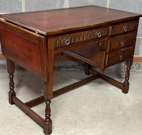 Superb small oak old charm - small,